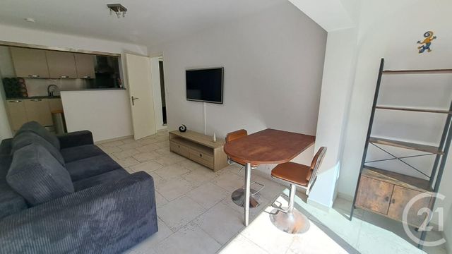 Appartement T2 à louer - 2 pièces - 40,19 m2 - Antibes - 06 - PROVENCE-ALPES-COTE-D-AZUR