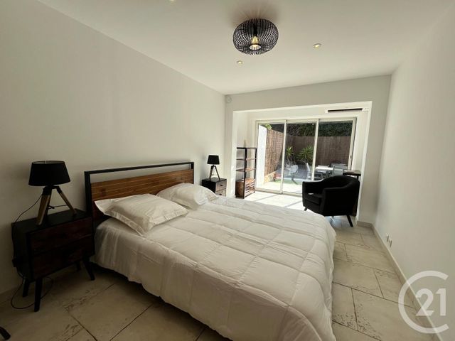Appartement T2 à louer - 2 pièces - 40,19 m2 - Antibes - 06 - PROVENCE-ALPES-COTE-D-AZUR