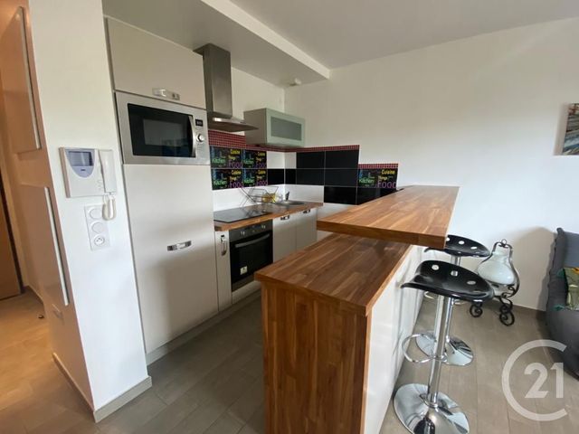 Appartement T2 à louer - 2 pièces - 34,32 m2 - Le Golfe Juan - 06 - PROVENCE-ALPES-COTE-D-AZUR