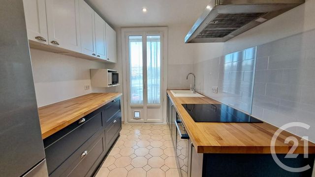 Appartement T3 &agrave; louer - 3 pi&egrave;ces - 53,68 m2 - Juan Les Pins - 06 - PROVENCE-ALPES-COTE-D-AZUR