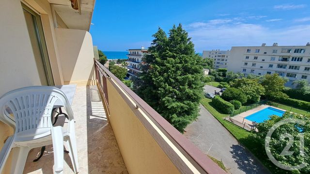 Appartement T2 &agrave; louer - 2 pi&egrave;ces - 56,23 m2 - Antibes - 06 - PROVENCE-ALPES-COTE-D-AZUR