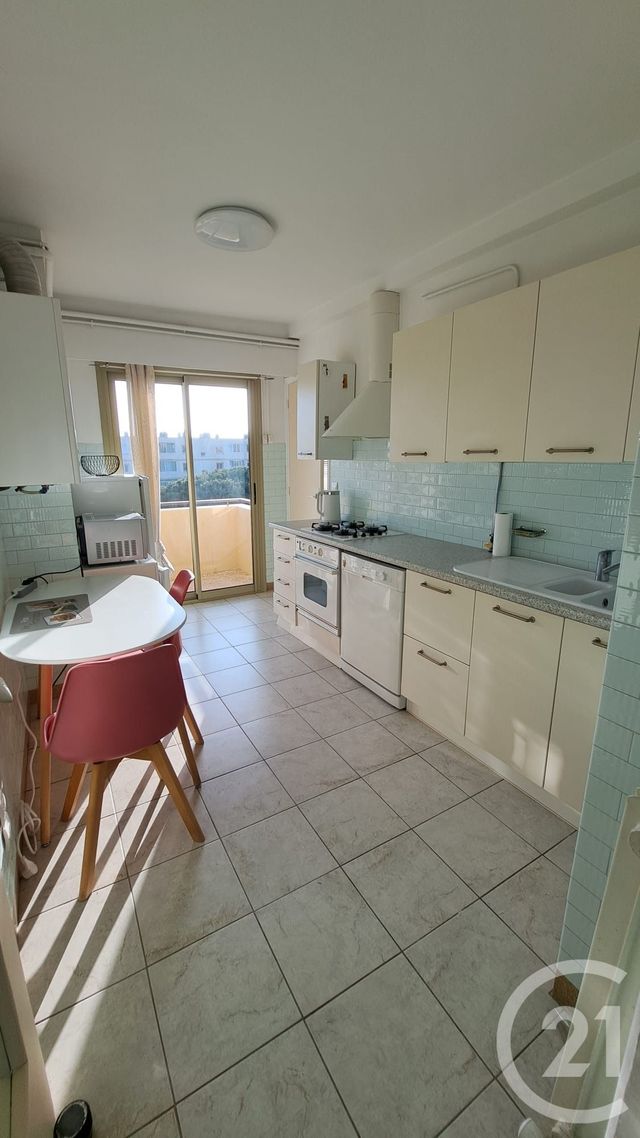 Appartement T2 &agrave; louer - 2 pi&egrave;ces - 56,23 m2 - Antibes - 06 - PROVENCE-ALPES-COTE-D-AZUR