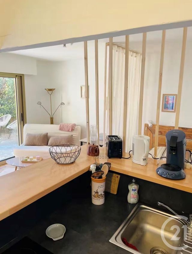 Appartement Studio &agrave; louer - 1 pi&egrave;ce - 23,26 m2 - Antibes - 06 - PROVENCE-ALPES-COTE-D-AZUR