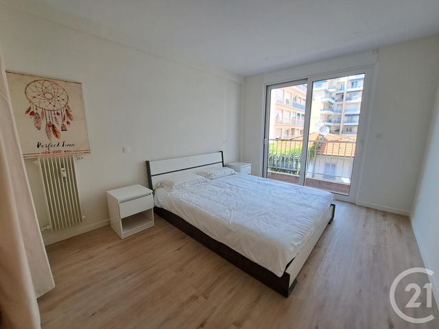 Appartement T3 &agrave; louer - 3 pi&egrave;ces - 61,19 m2 - Juan Les Pins - 06 - PROVENCE-ALPES-COTE-D-AZUR