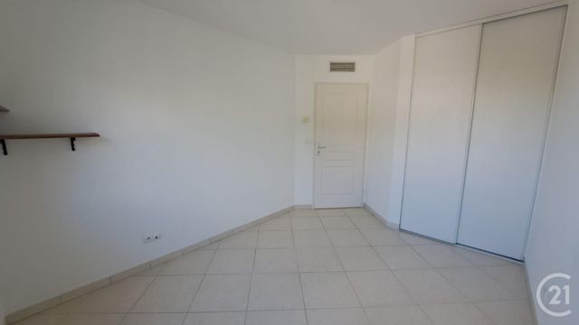 Appartement T3 &agrave; louer - 3 pi&egrave;ces - 66,80 m2 - Antibes - 06 - PROVENCE-ALPES-COTE-D-AZUR