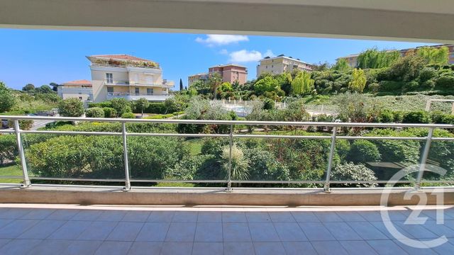 Appartement T3 &agrave; louer - 3 pi&egrave;ces - 66,80 m2 - Antibes - 06 - PROVENCE-ALPES-COTE-D-AZUR