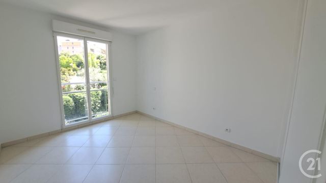 Appartement T3 &agrave; louer - 3 pi&egrave;ces - 66,80 m2 - Antibes - 06 - PROVENCE-ALPES-COTE-D-AZUR