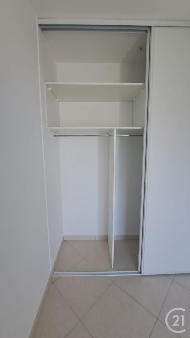 Appartement T3 &agrave; louer - 3 pi&egrave;ces - 66,80 m2 - Antibes - 06 - PROVENCE-ALPES-COTE-D-AZUR