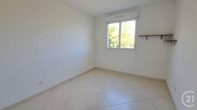 Appartement T3 &agrave; louer - 3 pi&egrave;ces - 66,80 m2 - Antibes - 06 - PROVENCE-ALPES-COTE-D-AZUR