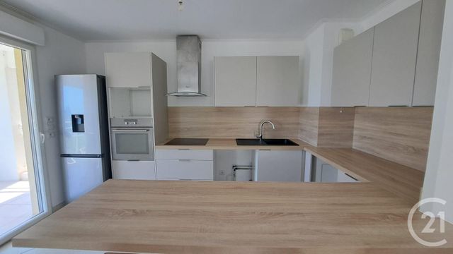 Appartement T3 &agrave; louer - 3 pi&egrave;ces - 66,80 m2 - Antibes - 06 - PROVENCE-ALPES-COTE-D-AZUR