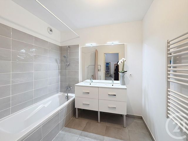 Appartement F3 &agrave; vendre - 3 pi&egrave;ces - 58 m2 - Vallauris - 06 - PROVENCE-ALPES-COTE-D-AZUR