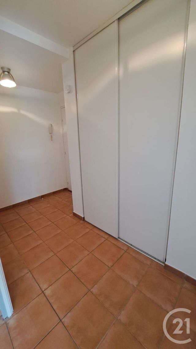 Appartement T3 &agrave; louer - 3 pi&egrave;ces - 62,90 m2 - Mougins - 06 - PROVENCE-ALPES-COTE-D-AZUR