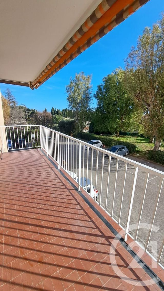 Appartement T3 &agrave; louer - 3 pi&egrave;ces - 56,50 m2 - Antibes - 06 - PROVENCE-ALPES-COTE-D-AZUR