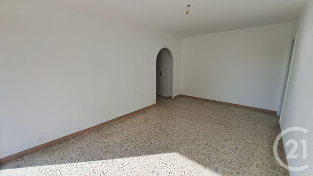 Appartement T3 &agrave; louer - 3 pi&egrave;ces - 56,50 m2 - Antibes - 06 - PROVENCE-ALPES-COTE-D-AZUR