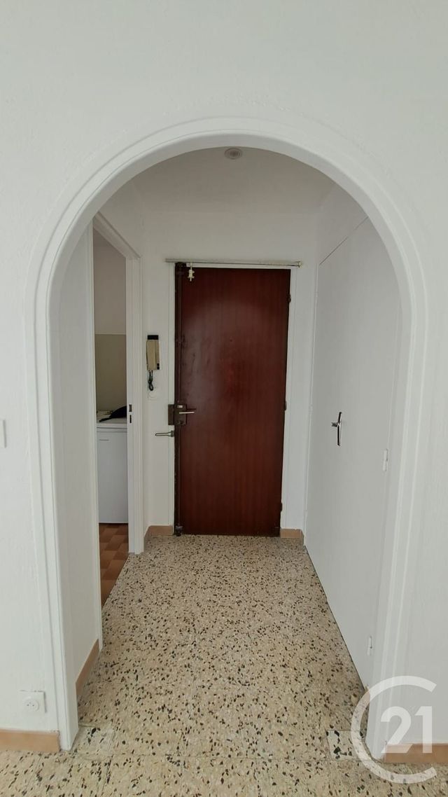 Appartement T3 &agrave; louer - 3 pi&egrave;ces - 56,50 m2 - Antibes - 06 - PROVENCE-ALPES-COTE-D-AZUR