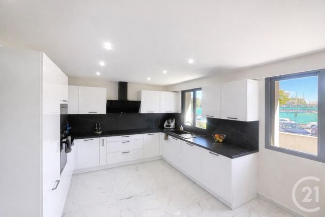 Maison &agrave; vendre - 10 pi&egrave;ces - 207 m2 - Antibes - 06 - PROVENCE-ALPES-COTE-D-AZUR