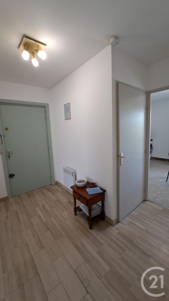 Appartement T3 &agrave; louer - 3 pi&egrave;ces - 69,87 m2 - Le Golfe Juan - 06 - PROVENCE-ALPES-COTE-D-AZUR