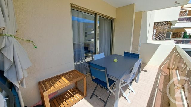 Appartement T3 &agrave; louer - 3 pi&egrave;ces - 69,87 m2 - Le Golfe Juan - 06 - PROVENCE-ALPES-COTE-D-AZUR