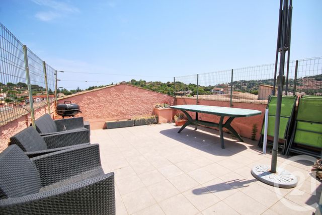 Appartement T3 &agrave; louer - 3 pi&egrave;ces - 62,43 m2 - Vallauris - 06 - PROVENCE-ALPES-COTE-D-AZUR