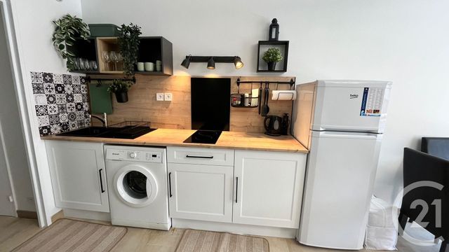 Appartement Studio &agrave; louer - 1 pi&egrave;ce - 25,73 m2 - Juan Les Pins - 06 - PROVENCE-ALPES-COTE-D-AZUR
