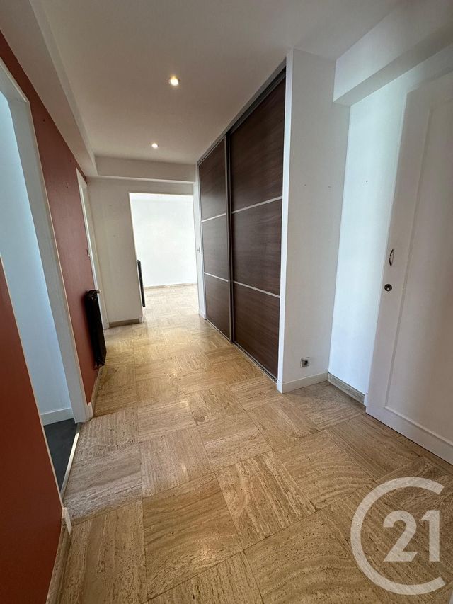Appartement T3 &agrave; louer - 3 pi&egrave;ces - 77,88 m2 - Antibes - 06 - PROVENCE-ALPES-COTE-D-AZUR