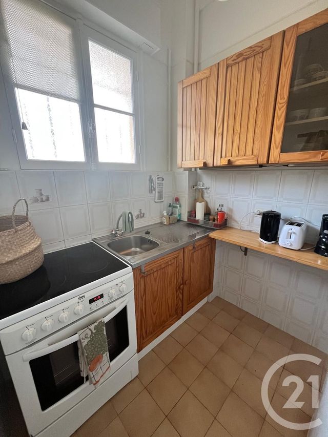 Appartement T2 &agrave; louer - 2 pi&egrave;ces - 44,70 m2 - Le Golfe Juan - 06 - PROVENCE-ALPES-COTE-D-AZUR