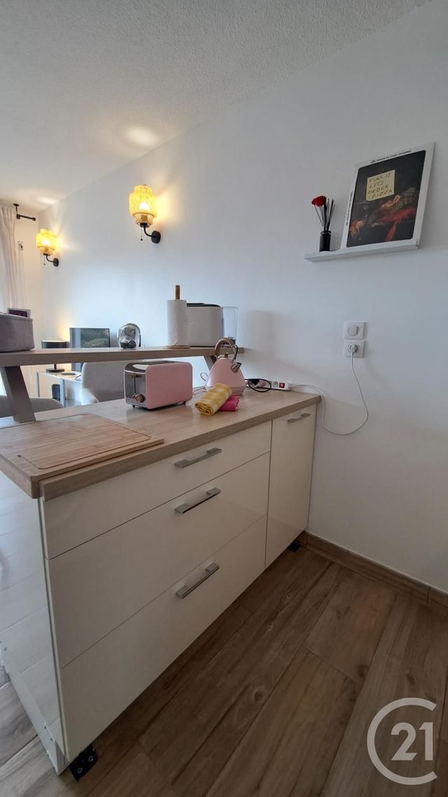 Appartement T2 &agrave; louer - 2 pi&egrave;ces - 25,39 m2 - Antibes - 06 - PROVENCE-ALPES-COTE-D-AZUR