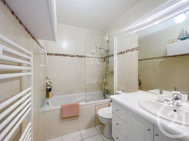 Appartement F2 &agrave; vendre - 2 pi&egrave;ces - 31 m2 - Antibes - 06 - PROVENCE-ALPES-COTE-D-AZUR