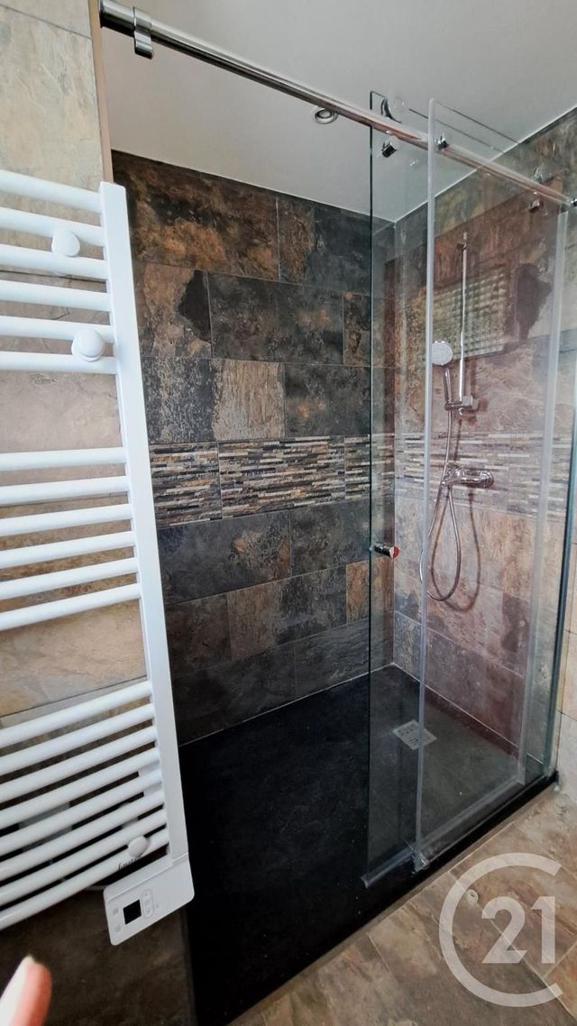 Appartement T3 &agrave; louer - 3 pi&egrave;ces - 58,80 m2 - Antibes - 06 - PROVENCE-ALPES-COTE-D-AZUR
