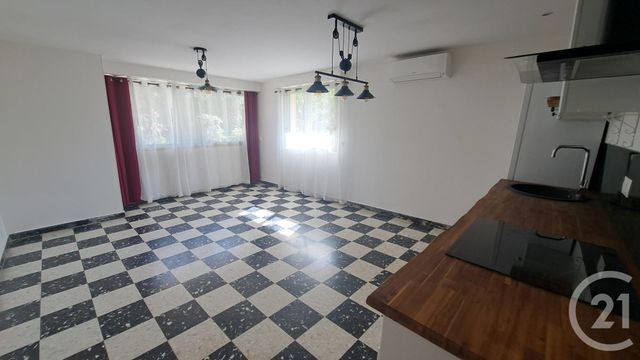 Appartement T3 &agrave; louer - 3 pi&egrave;ces - 58,80 m2 - Antibes - 06 - PROVENCE-ALPES-COTE-D-AZUR