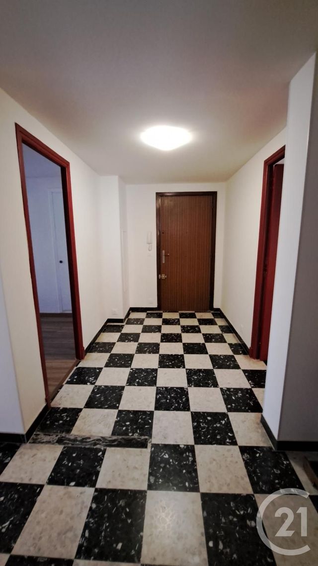 Appartement T3 &agrave; louer - 3 pi&egrave;ces - 58,80 m2 - Antibes - 06 - PROVENCE-ALPES-COTE-D-AZUR