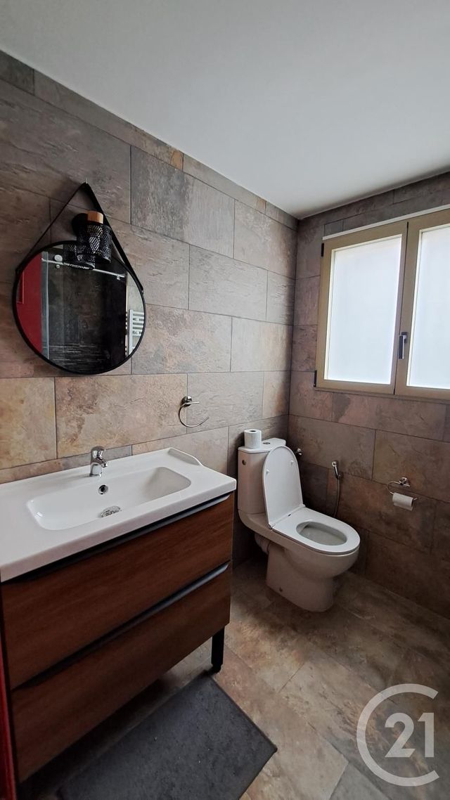 Appartement T3 &agrave; louer - 3 pi&egrave;ces - 58,80 m2 - Antibes - 06 - PROVENCE-ALPES-COTE-D-AZUR