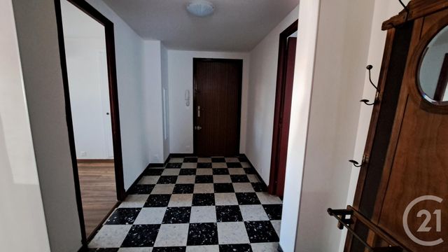 Appartement T3 &agrave; louer - 3 pi&egrave;ces - 58,80 m2 - Antibes - 06 - PROVENCE-ALPES-COTE-D-AZUR