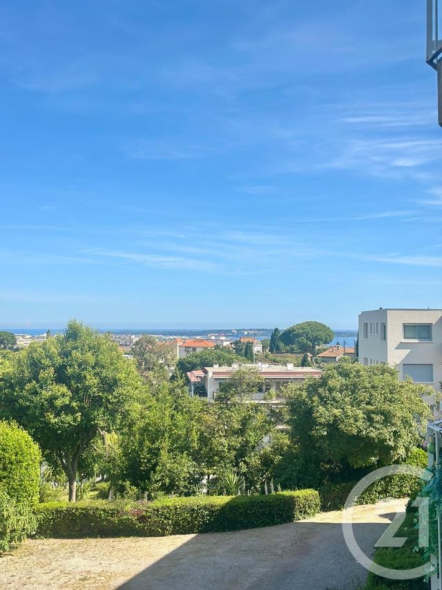 Appartement Studio &agrave; louer - 1 pi&egrave;ce - 33,45 m2 - Cannes - 06 - PROVENCE-ALPES-COTE-D-AZUR