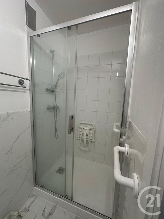 Appartement Studio &agrave; louer - 1 pi&egrave;ce - 33,45 m2 - Cannes - 06 - PROVENCE-ALPES-COTE-D-AZUR