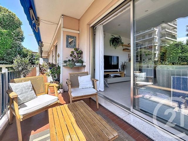 Appartement F4 &agrave; vendre - 4 pi&egrave;ces - 88,85 m2 - Antibes - 06 - PROVENCE-ALPES-COTE-D-AZUR