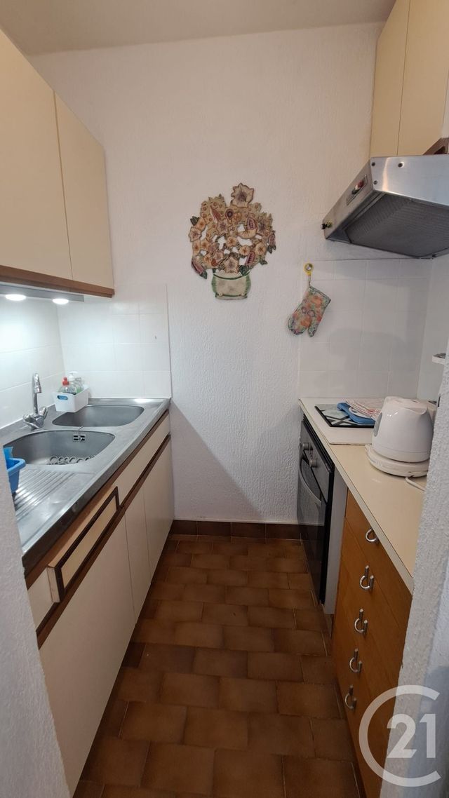 Appartement Studio Cabine &agrave; louer - 1 pi&egrave;ce - 28 m2 - Villeneuve Loubet - 06 - PROVENCE-ALPES-COTE-D-AZUR