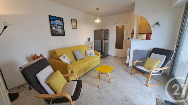 Appartement Studio Cabine &agrave; louer - 1 pi&egrave;ce - 28 m2 - Villeneuve Loubet - 06 - PROVENCE-ALPES-COTE-D-AZUR