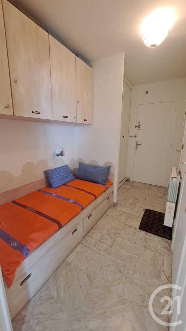 Appartement Studio Cabine &agrave; louer - 1 pi&egrave;ce - 28 m2 - Villeneuve Loubet - 06 - PROVENCE-ALPES-COTE-D-AZUR