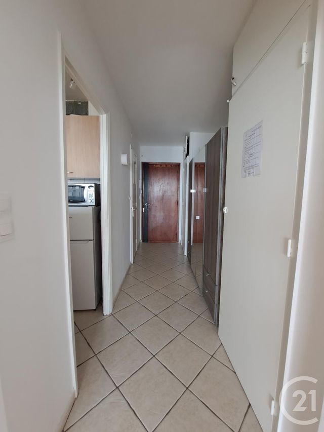 Appartement Studio &agrave; louer - 1 pi&egrave;ce - 29,70 m2 - Juan Les Pins - 06 - PROVENCE-ALPES-COTE-D-AZUR
