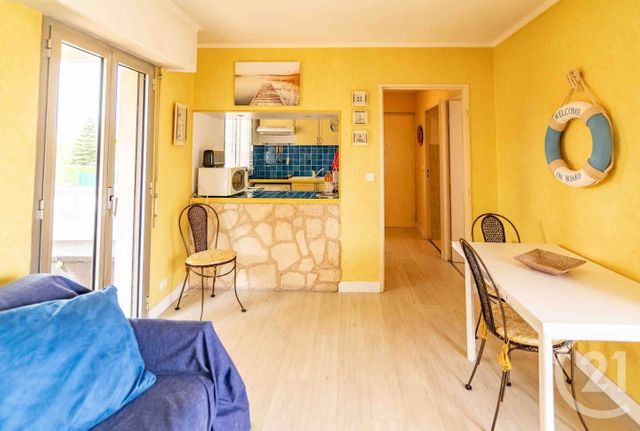 Appartement F2 &agrave; louer - 2 pi&egrave;ces - 33,59 m2 - Antibes - 06 - PROVENCE-ALPES-COTE-D-AZUR