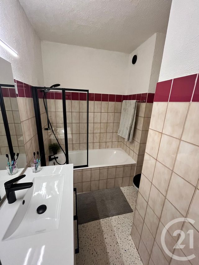 Appartement F1 &agrave; louer - 1 pi&egrave;ce - 29,83 m2 - Vallauris - 06 - PROVENCE-ALPES-COTE-D-AZUR