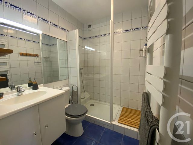 Appartement T3 &agrave; louer - 3 pi&egrave;ces - 58,17 m2 - Antibes - 06 - PROVENCE-ALPES-COTE-D-AZUR