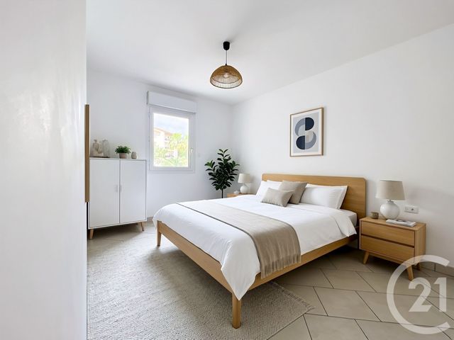 Appartement F4 &agrave; vendre - 4 pi&egrave;ces - 81,87 m2 - Antibes - 06 - PROVENCE-ALPES-COTE-D-AZUR