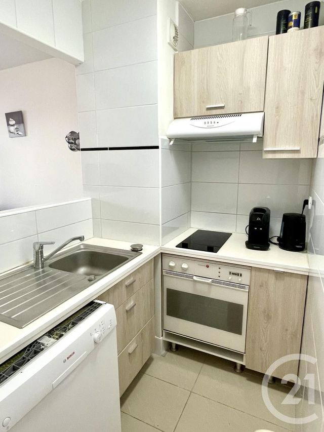 Appartement Studio &agrave; louer - 2 pi&egrave;ces - 46,77 m2 - Juan Les Pins - 06 - PROVENCE-ALPES-COTE-D-AZUR