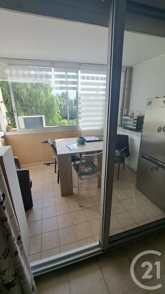 Appartement Studio &agrave; louer - 1 pi&egrave;ce - 21,70 m2 - Antibes - 06 - PROVENCE-ALPES-COTE-D-AZUR