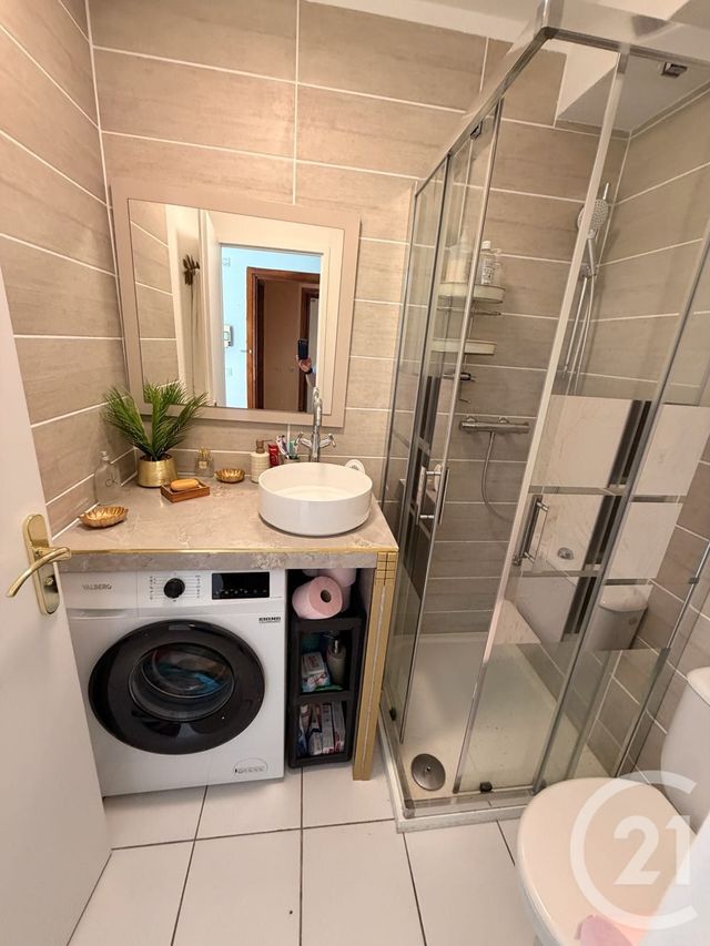 Appartement Studio &agrave; louer - 1 pi&egrave;ce - 22,68 m2 - Juan Les Pins - 06 - PROVENCE-ALPES-COTE-D-AZUR