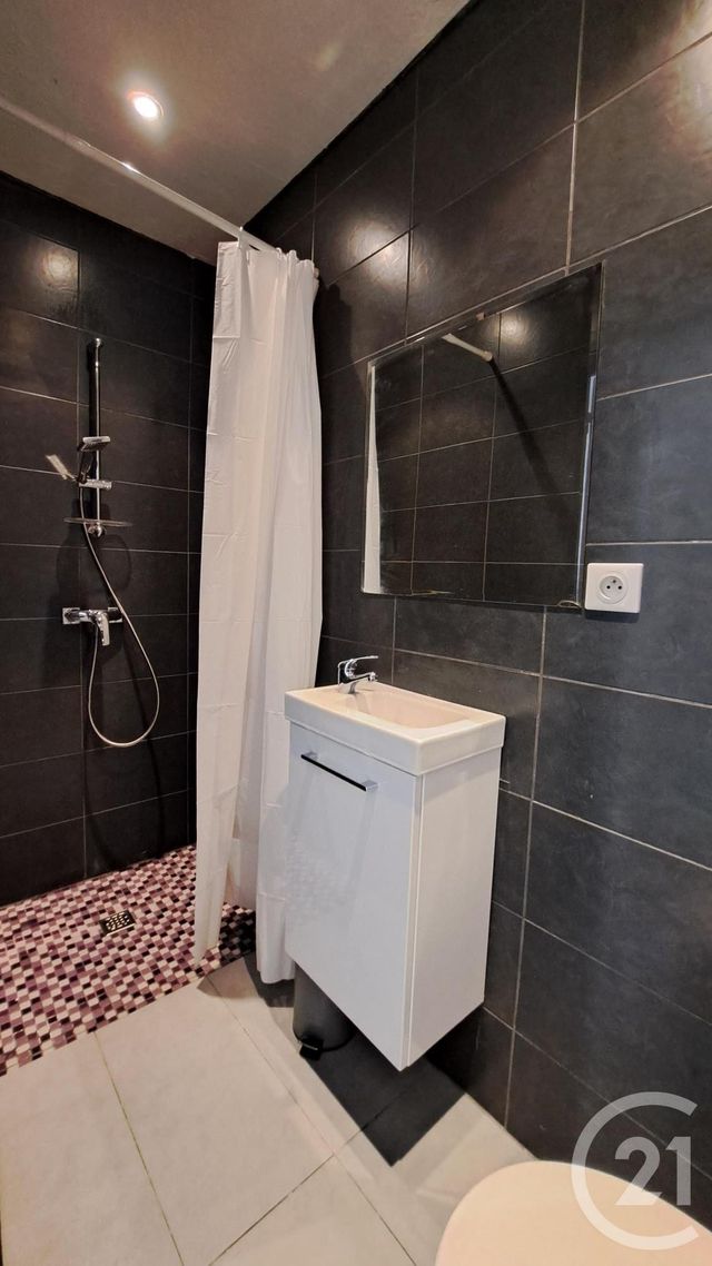 Appartement T2 &agrave; louer - 2 pi&egrave;ces - 49,92 m2 - Juan Les Pins - 06 - PROVENCE-ALPES-COTE-D-AZUR