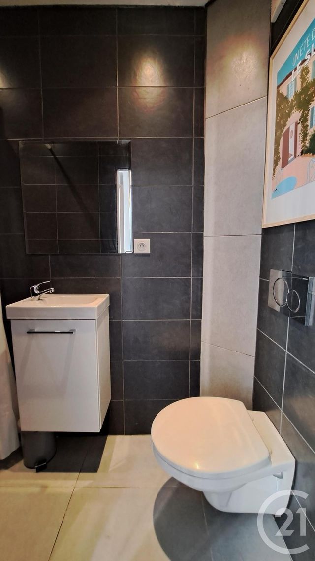 Appartement T2 &agrave; louer - 2 pi&egrave;ces - 49,92 m2 - Juan Les Pins - 06 - PROVENCE-ALPES-COTE-D-AZUR