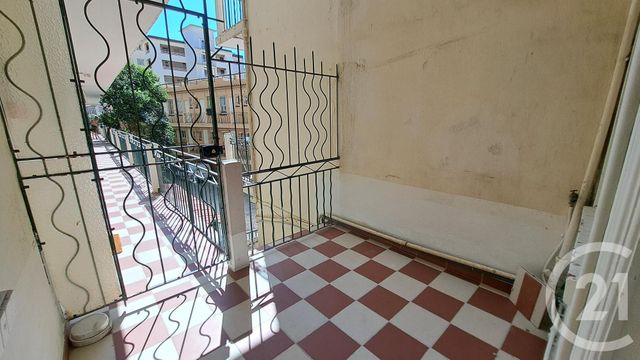 Appartement T2 &agrave; louer - 2 pi&egrave;ces - 49,92 m2 - Juan Les Pins - 06 - PROVENCE-ALPES-COTE-D-AZUR